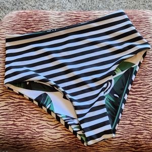 NWOT Reversible swim bottom